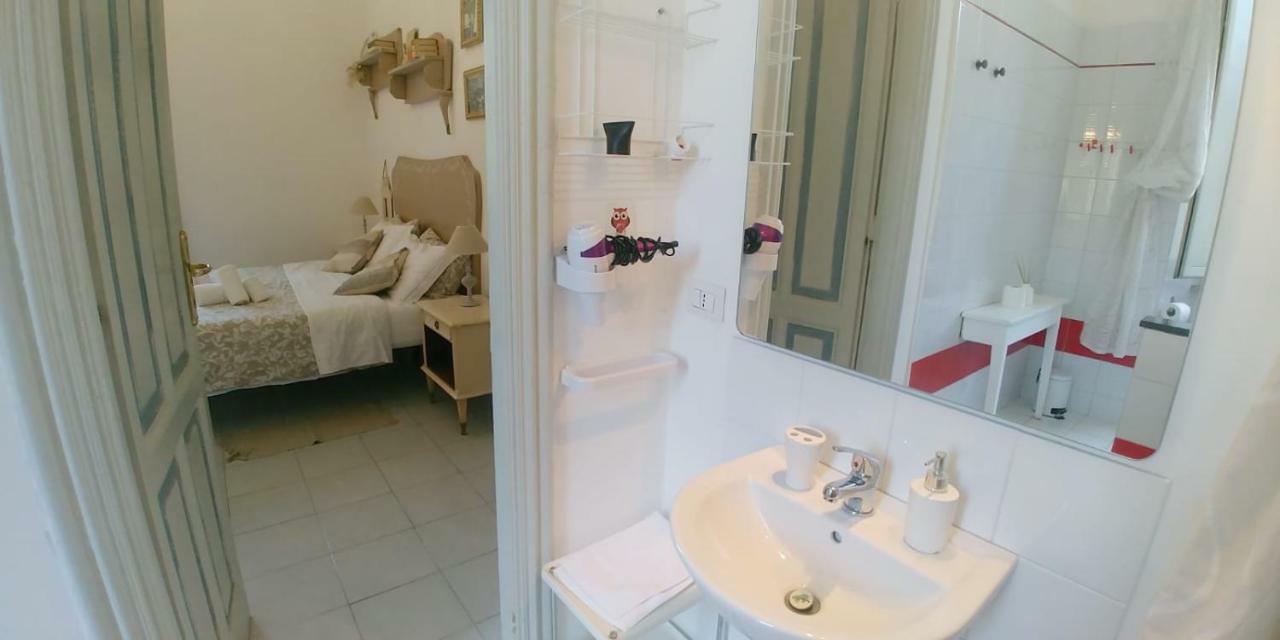 Acomodação com café da manhã  B&B Next Stop